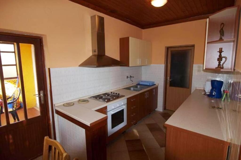 Apartment Sanja Near The Sea, Spacious And Green :) Pola Esterno foto