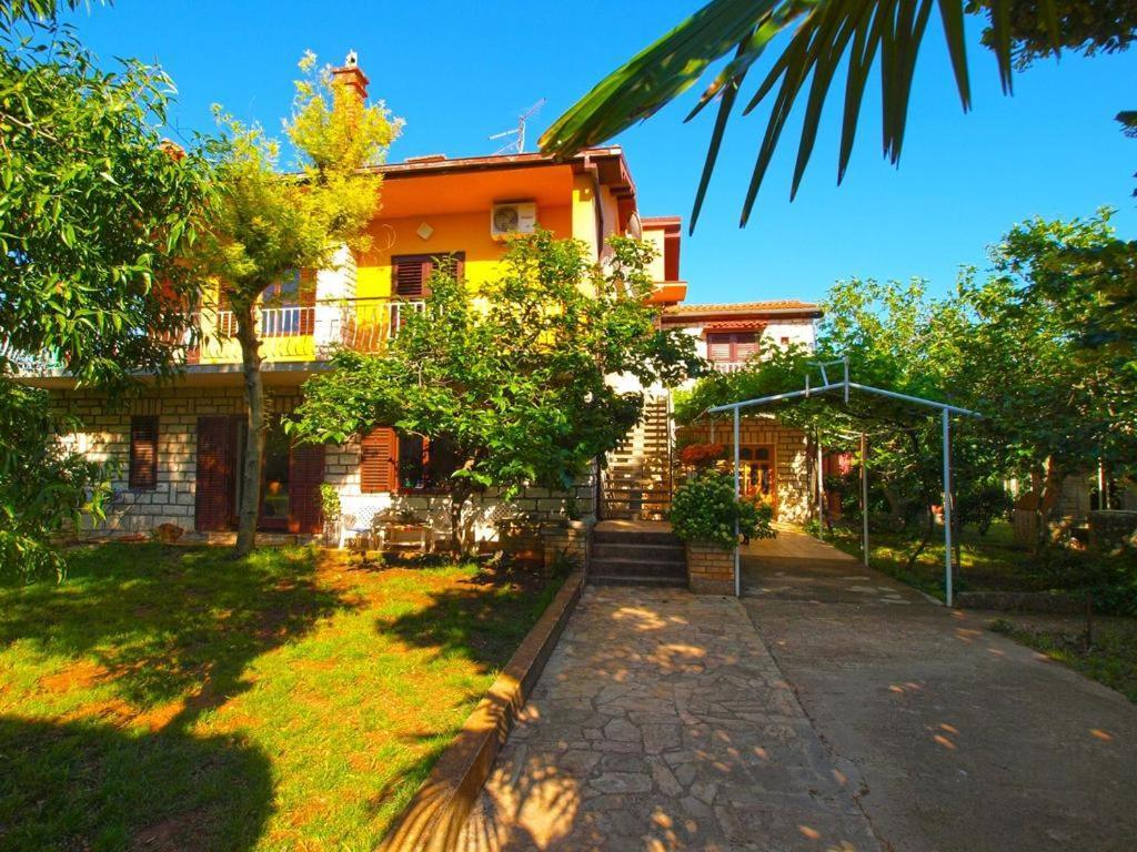 Apartment Sanja Near The Sea, Spacious And Green :) Pola Esterno foto